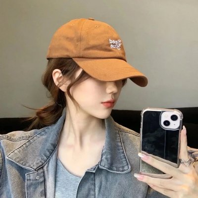 她与她的自画像